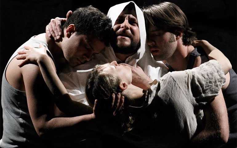 Da questa sera andrà in scena “La purezza e il compromesso, omaggio a Visconti e Testori” al Teatro Franco Parenti di Milano