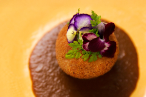 Capodanno tra cucina d&rsquo;autore e AI: il menu firmato Acad&egrave;mia.tv