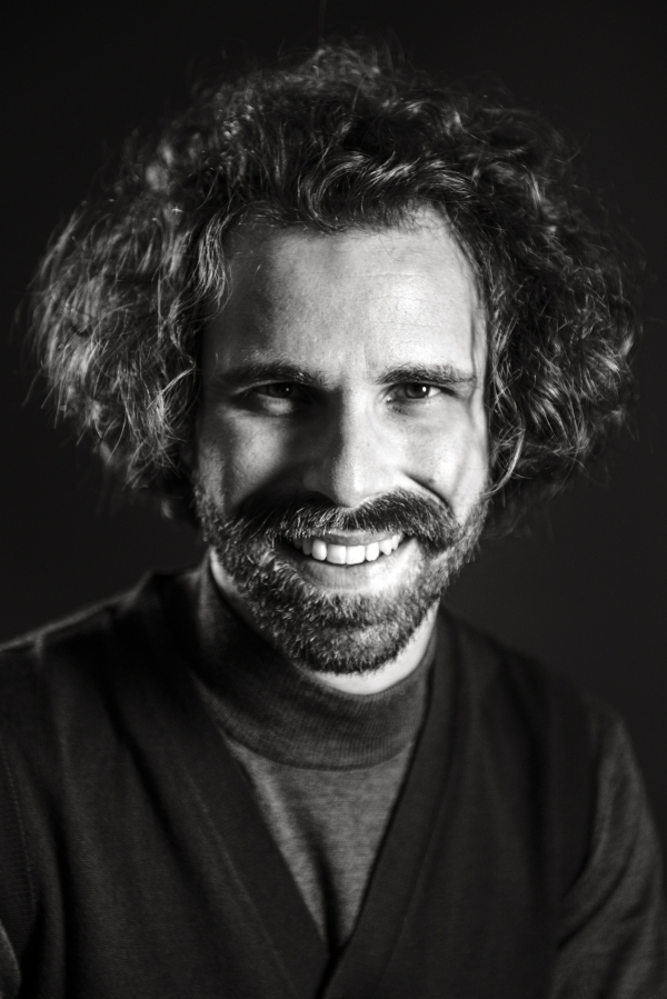 L'artista Cenzo Cocca|||