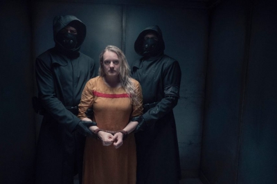 The Handmaid's Tale 4: esce oggi la quarta stagione della serie con Elisabeth Moss (ora anche regista)|||