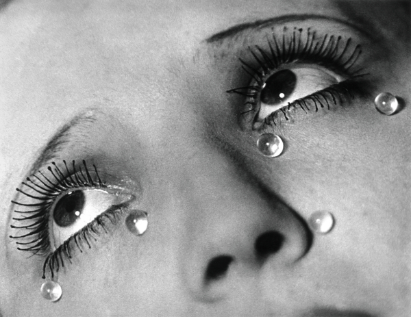 Forme di luce, la mostra di Man Ray a Palazzo Reale di Milano|||