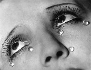 Forme di luce, la mostra di Man Ray a Palazzo Reale di Milano|||