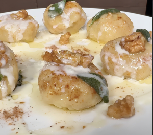 Gnocchi ripieni di Gorgonzola dolce Palzola: la ricetta golosa firmata Andrea Mainardi