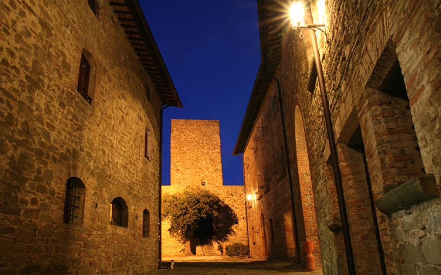 Un week-end tra le stelle e il ponte del 25 aprile: il Castello di Petroia a Perugia è pronto a regalarci emozioni.