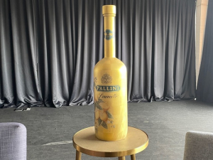 Pallini propone Golden Nectar , il Limoncello dalla bottiglia d&rsquo;oro|||