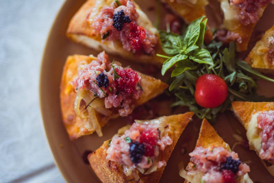 La Pizza tra Tradizione e Innovazione: Giuseppe Villani apre La Pulcinella a Monticelli Brusati