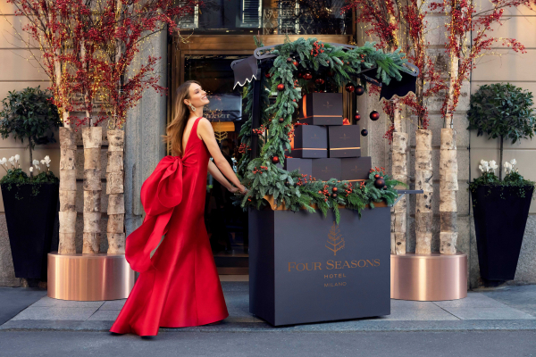 Per la magia delle feste il Four Seasons Hotel Milano si trasforma|||